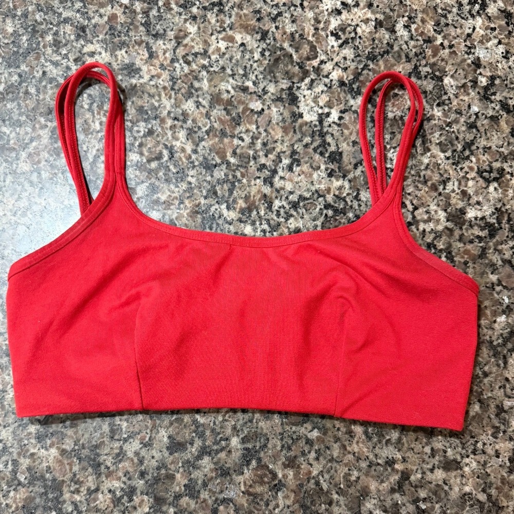 Fabletics Red Mesh Leopard Print Back Sports Bra Double Strap Scoop Neck Active